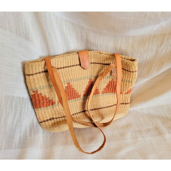 Vintage Woven Jute + Leather Handbag - Picture 14 of 16